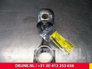 Gebruikte Drijfstang Volkswagen Transporter Prijs € 72,60 Inclusief btw aangeboden door van Deijne Onderdelen Uden B.V.