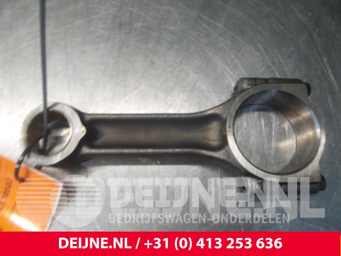 Nissan Primastar Pleuelstange O62083