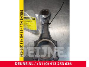 Gebruikte Drijfstang Iveco Daily Prijs € 84,70 Inclusief btw aangeboden door van Deijne Onderdelen Uden B.V.