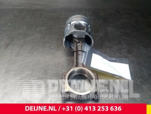 Gebruikte Drijfstang Renault Trafic Prijs € 121,00 Inclusief btw aangeboden door van Deijne Onderdelen Uden B.V.