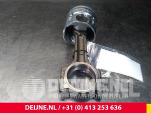 Gebruikte Drijfstang Renault Trafic Prijs € 121,00 Inclusief btw aangeboden door van Deijne Onderdelen Uden B.V.