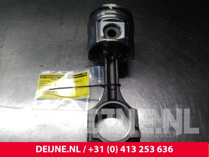 Gebruikte Drijfstang Renault Master Prijs € 90,75 Inclusief btw aangeboden door van Deijne Onderdelen Uden B.V.