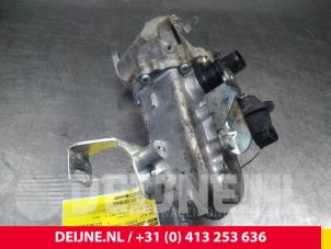 Ford Transit Connect AGR Ventil O62321 foto 2