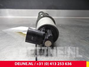 Opel Vivaro EGR Klep O62356 foto 3