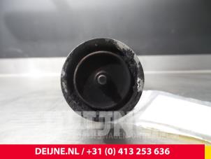 Opel Vivaro EGR Klep O62356 foto 2