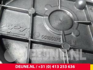 Opel Combo Kettenkasten Deckel O62646 foto 3