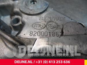 Renault Trafic Kettenkasten Deckel O62657 foto 3