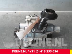 Audi A4 Oliepomp O62710 foto 3