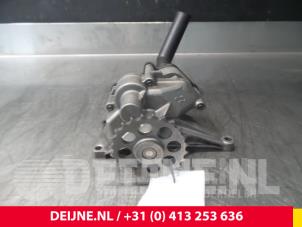 Mercedes Sprinter Oil pump O62722 photo 4