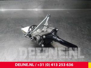 Mercedes Sprinter Oliepomp O62724 foto 2