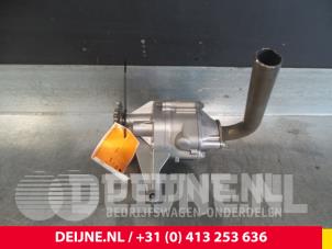 Mercedes Sprinter Oil pump O62730 photo 2