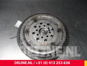 Mercedes Vito Dubbele massa vliegwiel O62780 foto 2