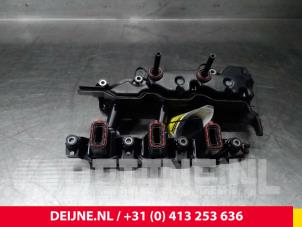 Renault Master Kurbelgehäusebelüftung O62865 foto 2