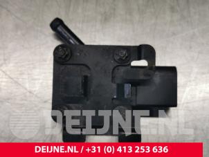 BMW X3 Brandstofdruk sensor O63049 foto 3