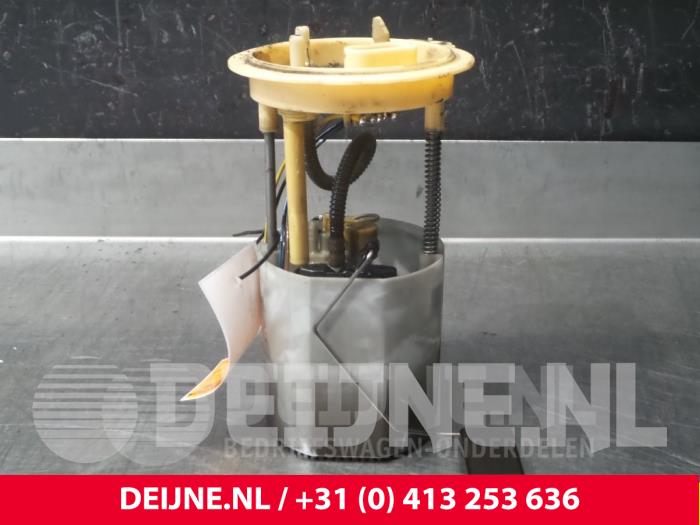 Gebruikte Tank element Pomp Volkswagen Eos (1F7/F8) 2.0 TDI DPF Prijs € 29,00 Margeregeling aangeboden door van Deijne Onderdelen Uden B.V.