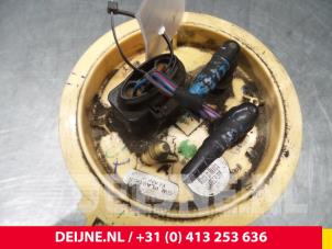 Volkswagen Golf Electric fuel pump O63168 photo 3