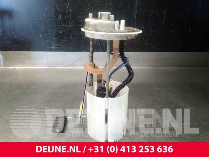 Gebruikte Tank element Pomp Fiat Doblo (263) 2.0 D Multijet Prijs € 24,20 Inclusief btw aangeboden door van Deijne Onderdelen Uden B.V.