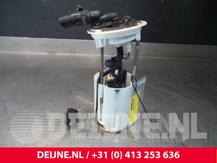 Gebruikte Tank element Pomp Iveco New Daily Prijs € 151,25 Inclusief btw aangeboden door van Deijne Onderdelen Uden B.V.