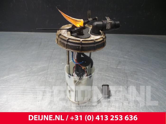 Gebruikte Tank element Pomp Iveco New Daily Prijs € 90,75 Inclusief btw aangeboden door van Deijne Onderdelen Uden B.V.