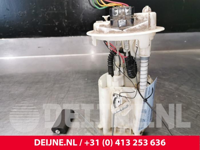 Peugeot 206 Electric fuel pump O63277