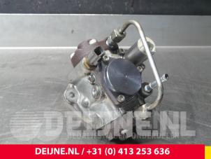 Opel Astra Mechanical fuel pump O63378 photo 2