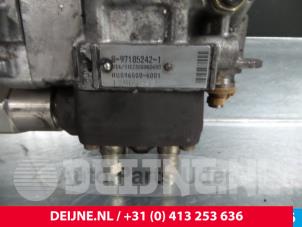 Opel Combo Brandstofpomp Mechanisch O63379 foto 3