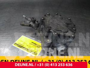 Volkswagen Caddy Kraftstoffpumpe Mechanisch O63402 foto 2