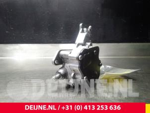 Volkswagen Caddy Mechanical fuel pump O63403 photo 2