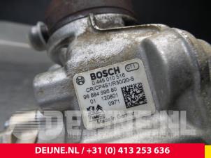 Peugeot Partner Brandstofpomp Mechanisch O63455 foto 3
