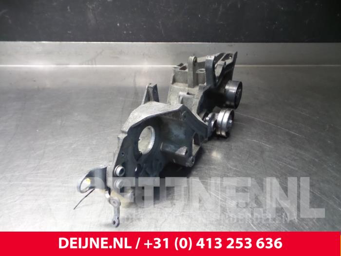 Volkswagen Crafter Stütze Dieselpumpe O63479