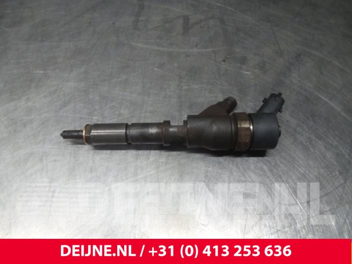 Gebruikte Verstuiver (diesel) Peugeot Expert Prijs € 72,60 Inclusief btw aangeboden door van Deijne Onderdelen Uden B.V.