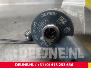 Renault Scenic Injector (diesel) O64000 photo 3