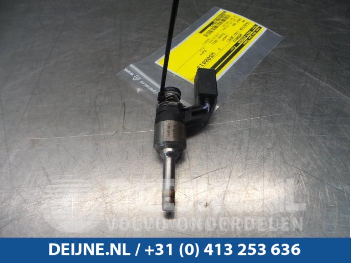 Injector (benzine injectie) - Volkswagen Golf