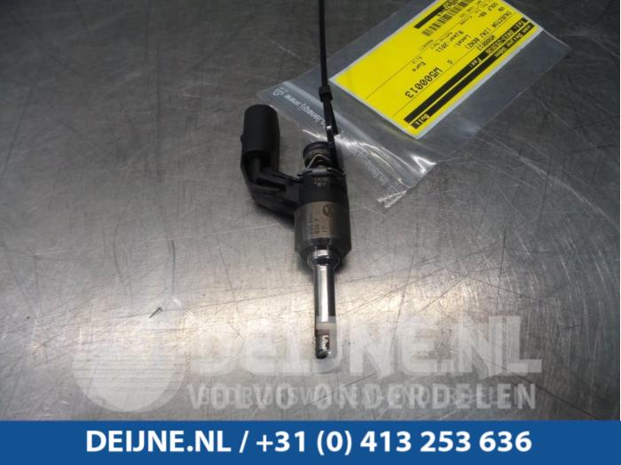 Injector (benzine injectie) - Volkswagen Golf