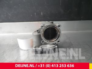 Audi A4 Gasklephuis O64100 foto 3
