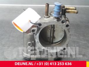 Audi A6 Gasklephuis O64107 foto 3