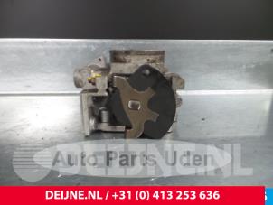 Opel Tigra Gasklephuis O64193 foto 2
