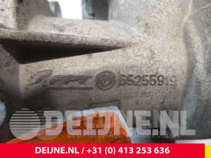 Opel Combo Throttle body O64204 photo 3