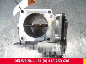 Opel Movano Drosselklappengehäuse O64223 foto 2