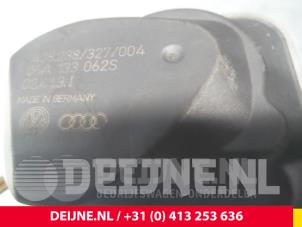 Volkswagen Beetle Throttle body O64232 photo 2