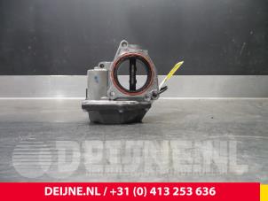 Volkswagen Polo Drosselklappengehäuse O64240 foto 4