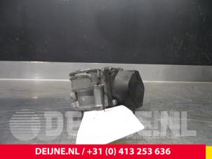 Volkswagen Polo Drosselklappengehäuse O64240 foto 2