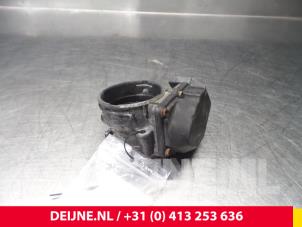 Volkswagen Transporter Gasklephuis O64272 foto 2