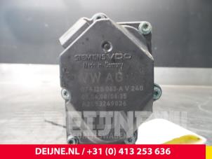 Volkswagen Transporter Throttle body O64277 photo 3
