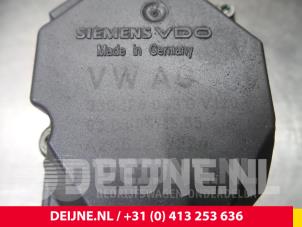 Volkswagen Golf Drosselklappengehäuse O64288 foto 4