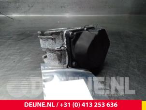 Volkswagen Golf Gasklephuis O64290 foto 2