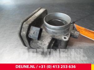 Volkswagen Caddy Drosselklappengehäuse O64303 foto 2