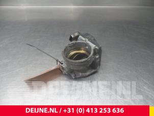 Volkswagen Caddy Drosselklappengehäuse O64309 foto 3