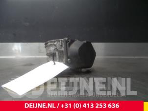 Volkswagen Caddy Throttle body O64310 photo 2