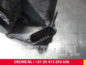 Volkswagen Caddy Drosselklappengehäuse O64311 foto 3